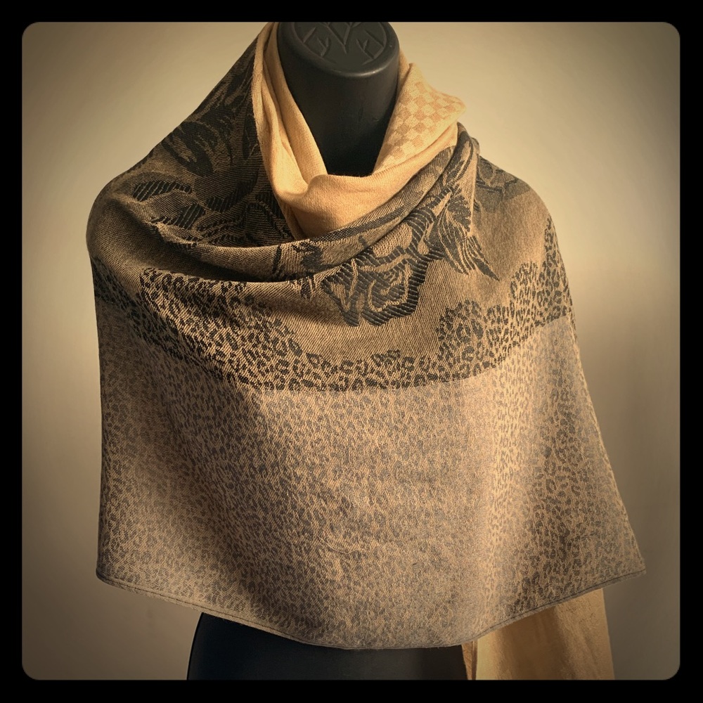 SHAWL